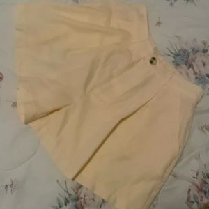 High-waisted wide leg shorts